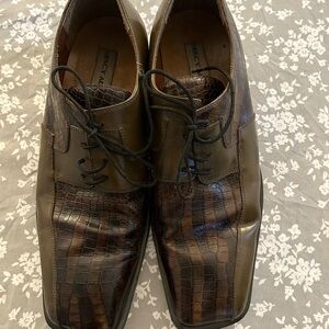 Stacey Adam’s Luxury Two-Tone Leather Oxfords